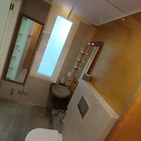 Nf8 Apartment