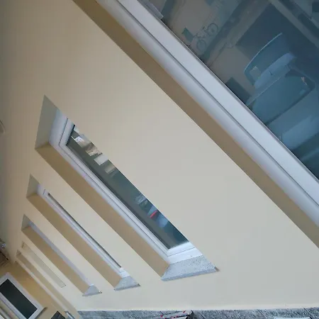 Nf8 Apartment